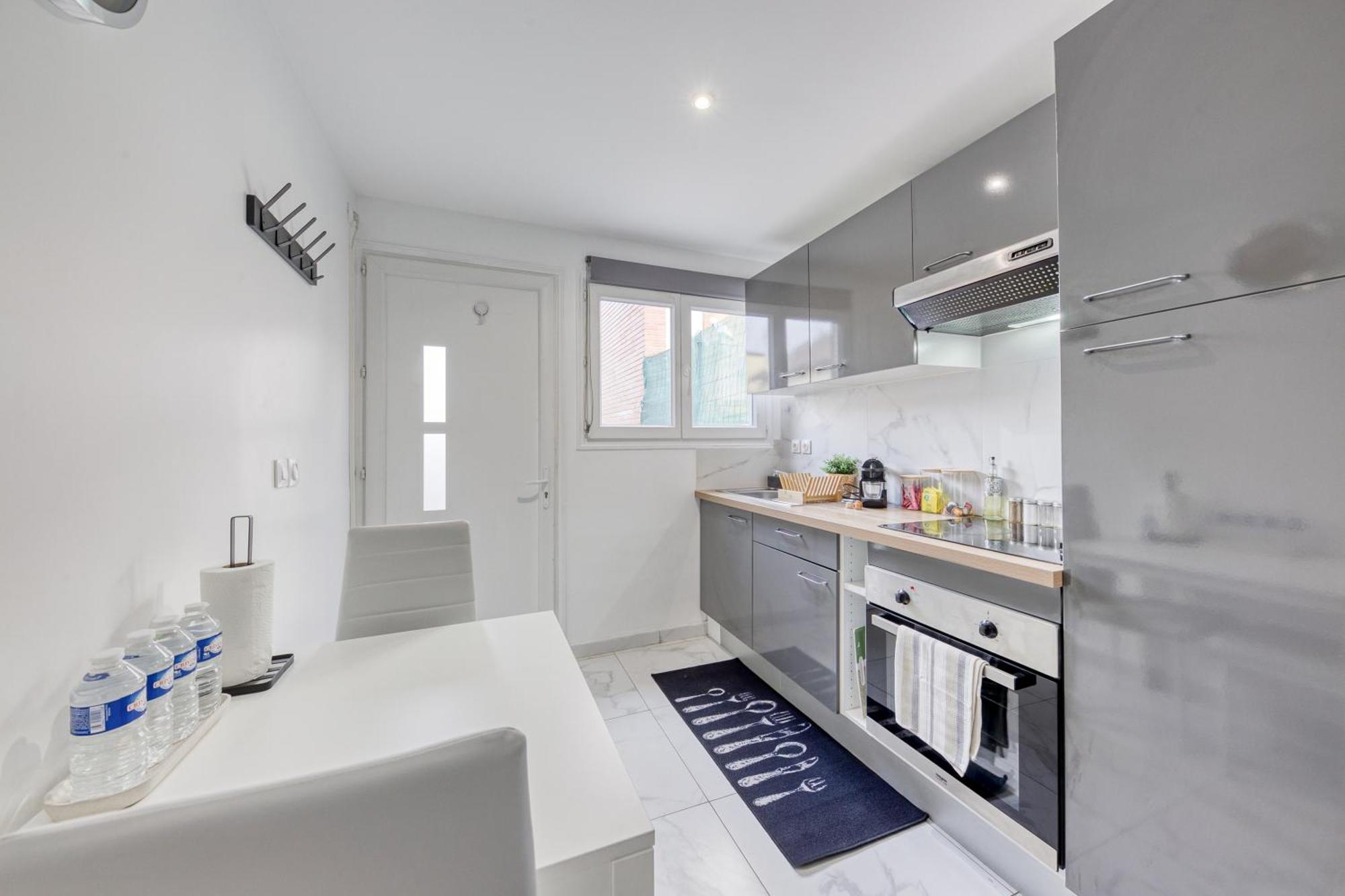 לה קורנב Appartement - 4 Personnes - Parking Prive - Metro 7 - Rer B מראה חיצוני תמונה